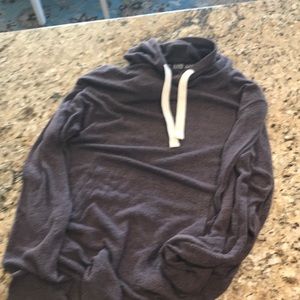 Zyia hea there’s purple boyfriend sweatshirt. Size large